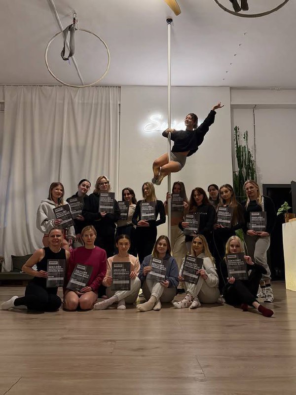Szkolenie ADVANCED pole dance — handspringi, Akademia Sway